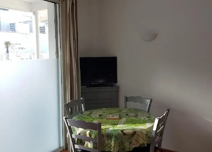 Apartamento T2 Pmr Piscine Privée 400m De La