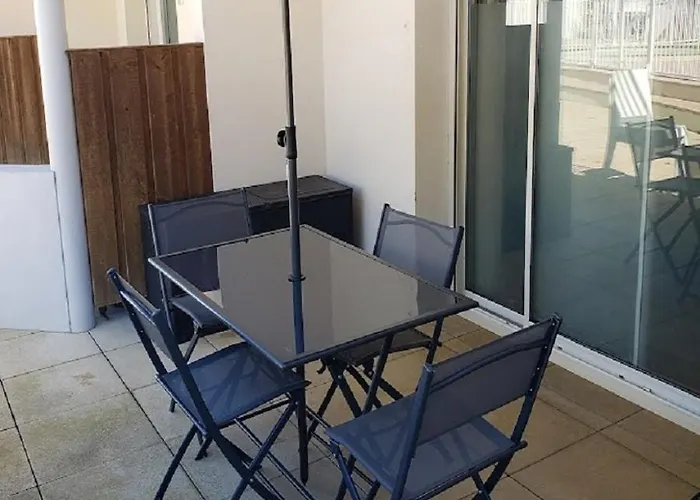 T2 Pmr Piscine Privée 400m De La