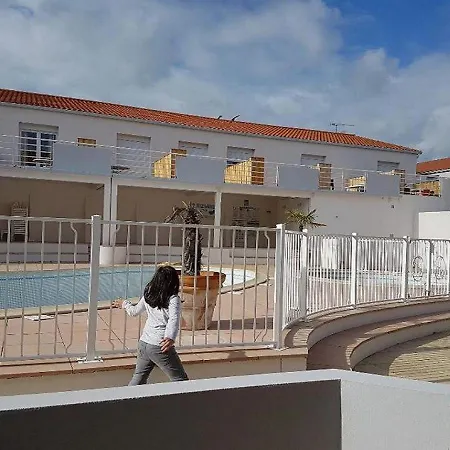 아파트 Resid'azur T2-pmr- Piscine Privee 생장드몽